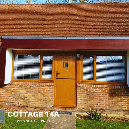 Glyndley Manor Cottages Polegate Exterior photo