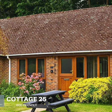 Glyndley Manor Cottages Polegate Exterior photo
